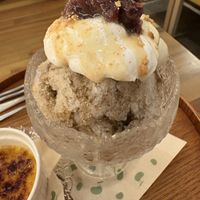 Shaved ice with Hojicha syrup   at Uno Yukiko - Gion Soy Milk Ramen - ぎをん豆乳らーめん うのゆきこ in Kyoto