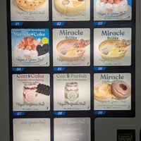 Outdoor Desserts Automat at Uno Yukiko - Gion Soy Milk Ramen - ぎをん豆乳らーめん うのゆきこ in Kyoto