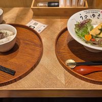 Gyoza in soup at Uno Yukiko - Gion Soy Milk Ramen - ぎをん豆乳らーめん うのゆきこ in Kyoto