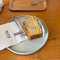Lemon-Poppy seed cake at Ratio Coffee in Salzburg