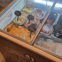  at Assyrtico in Santorini