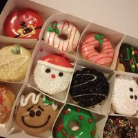 Vegan xmas themed donuts at Dunkin' - Herestraat in Groningen
