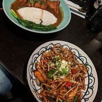 oben Katsu Curry, unten Udon at Soul Vegan in Edinburgh