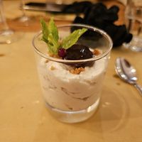 Sobremesa de coco com flor de sal at O Tonel  in Faro