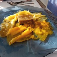 Bizcocho de aguacate con mango at El Palacio in Torrelavega