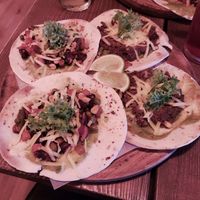 Vegan veggie Tacos (left) and Chili Con Tofu Tacos (right) at Tacoria in Hannover