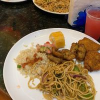   at Buffet Vegetariano Buda News Thai in Guayaquil