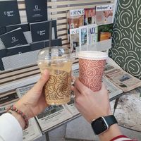 Variety of coffees, iced 🧊 and hot 🔥 with or without milk 🥛 at GoodNews Santa Bárbara in Madrid