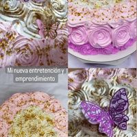 Torta grande con cobertura chantilly vegano at Vraja Miski in Ayacucho