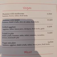 Vegan dishes at HuMMus in Riga