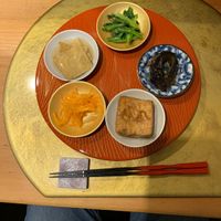 小菜盤  at Vegan Izakaya NIJIYA 虹屋 in Kyoto