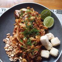 Pad Thai with tofu and mushrooms, without egg and oyster sauce at The Rock in Puerto Ayora
