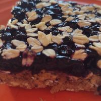Blueberry pie bar at Essential Kitchen & Cafe in Gurnee