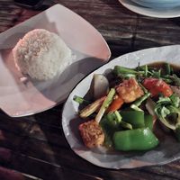 Stir fried tempeh with garlic and pepper at SweetSoul Lanta in Krabi