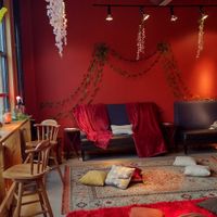 The Healing Room to eat, drink smoothies, hang out, recharge at The Raw Juice Bar in Waukegan