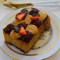 Pain perdu (vegan version without butter) at Le Colibri in Amiens