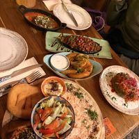 Gap:
A warm sharing feast for two with handmade 
specialties: Somsa, Qutab, Kofta, Dulma, 
Aubergine, fresh breads and sauces. at Dervish in Berlin