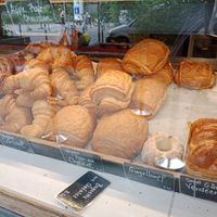 Yummy pastries, clearly labelled as vegan at La Maison in Berlin