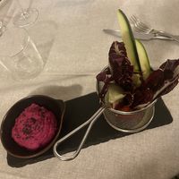 Hummus con pinzimonio  at Contorni e Dintorni in Rivoli