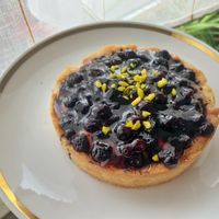 Heidelbeertörtchen  at Albbäckerei Wörz in Laichingen