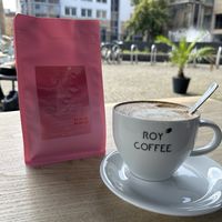 Kaffee Latte mit Hafermilch  at Kaffeerösterei Roy in Halle