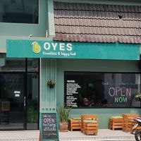 New Location at OYES Smoothies and Happy Food in Chiang Mai