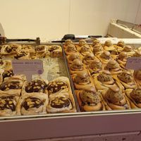 Blueberry and cookie dough at Cinnamood in Hamburg