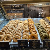 Vegan choices at Taralleria Napoletana in Naples