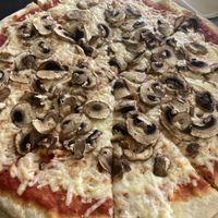 Pizza fungi   at Amore Mio - אמורה מיו in Tel Aviv