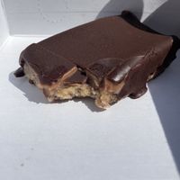 Macadamia caramel bar  at Elli's Healthy Specialities in Crete