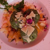 Gierschknödel mit Löwenzahnbutter (vegetarisch) at Sonnenhof Hohenfelden in Hohenfelden