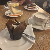 Vegan bosbessen muffin mmmm  at Hotel New York in Rotterdam