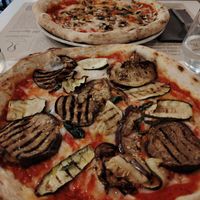 Margherita Vegan 1 con funghi/ 1 melanzane e zucchine at I Dissonanti in Modena