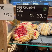 Fruit crumble at Backstube Tromsoe in Tromsoe