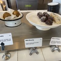 Offering of pastries Tuesday 11 March 2025  at Wild & The Moon - Arnold Schönberglaan in Amsterdam