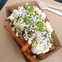 loaded tahina sweet potato fries at Tastebuds in Antwerpen