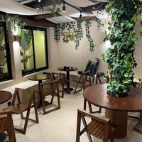 Inside seating at Scoop 'n Dough in Cascais