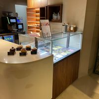 Service area at Scoop 'n Dough in Cascais