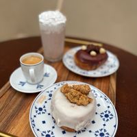 Doughs, milkshake and a coffee at Scoop 'n Dough in Cascais