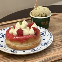   at Scoop 'n Dough in Cascais