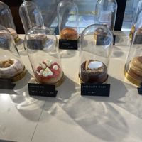 Some of the available cakes - freshly made   at Scoop 'n Dough in Cascais