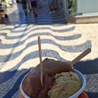 Pistachio, m*lk chocolate and coffee ice cream at Scoop 'n Dough in Cascais