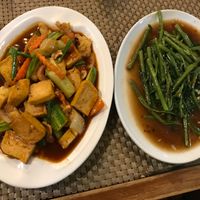 a satisfying dinner at Anna's Restaurant in Koh Phi Phi