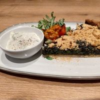Spinach pie with vegan tzatziki at Verde in Trondheim