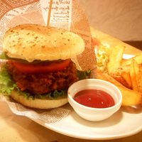 Burger at Morpho Cafe in Kyoto