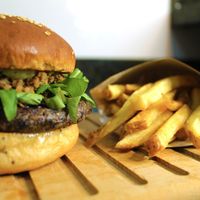  at Gunas Burguer in Sao Paulo