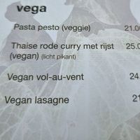3 vegan options at Stadstuin in Izegem