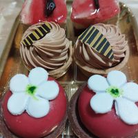 Different pastries with different taste. at Pasticceria Verona 1974 in Vicenza