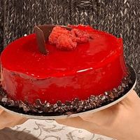 Mousse con cioccolato, nocciole e lampone at Pasticceria Verona 1974 in Vicenza