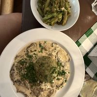   at Klinglwirt in Munich